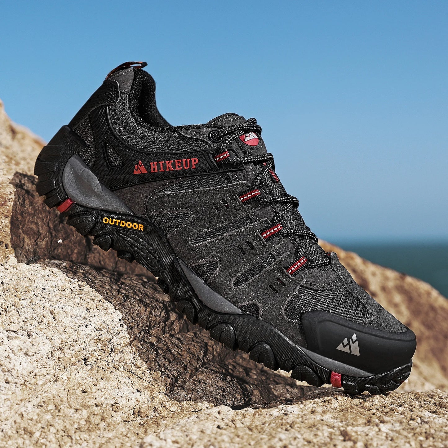 Men's mountain shoes