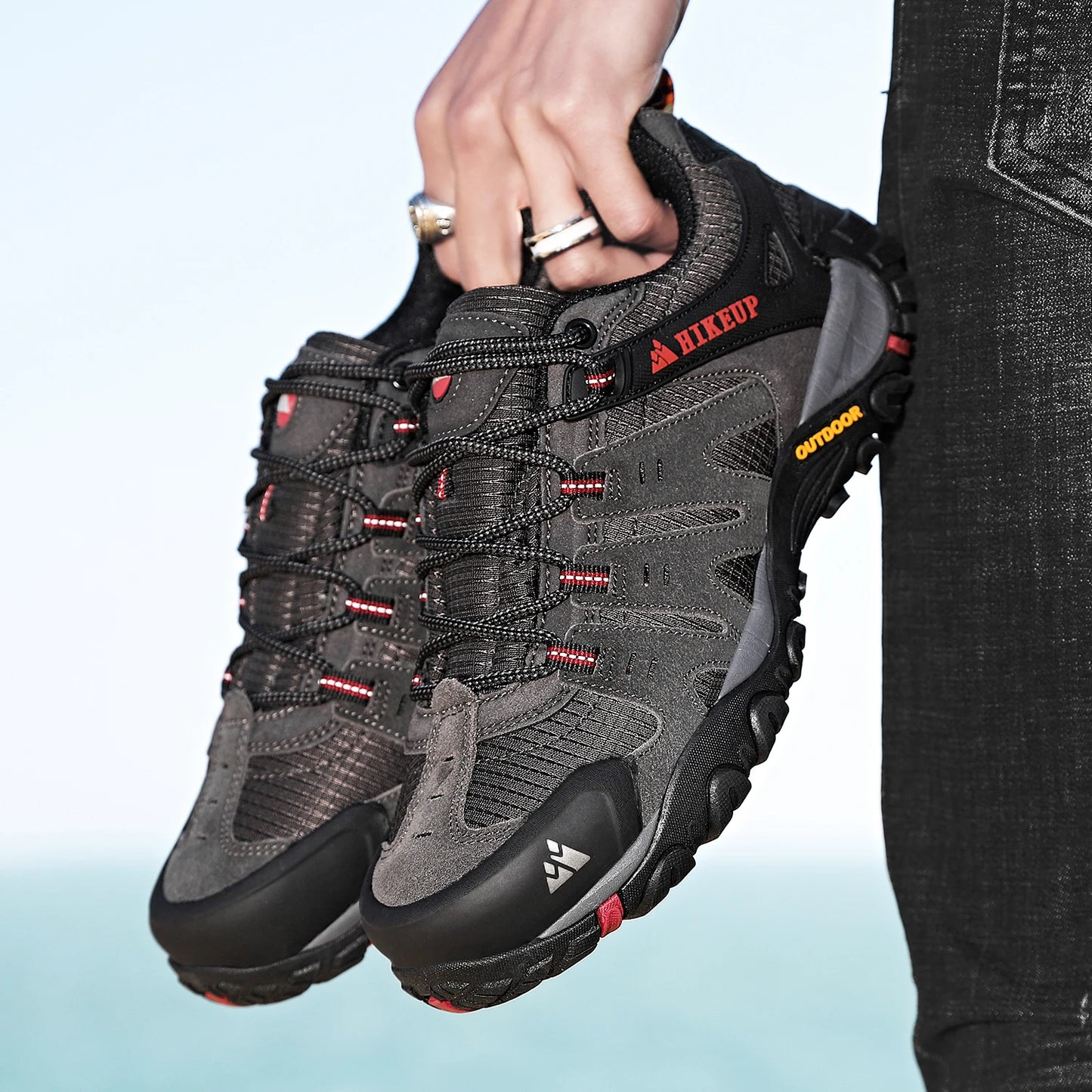 Men's mountain shoes