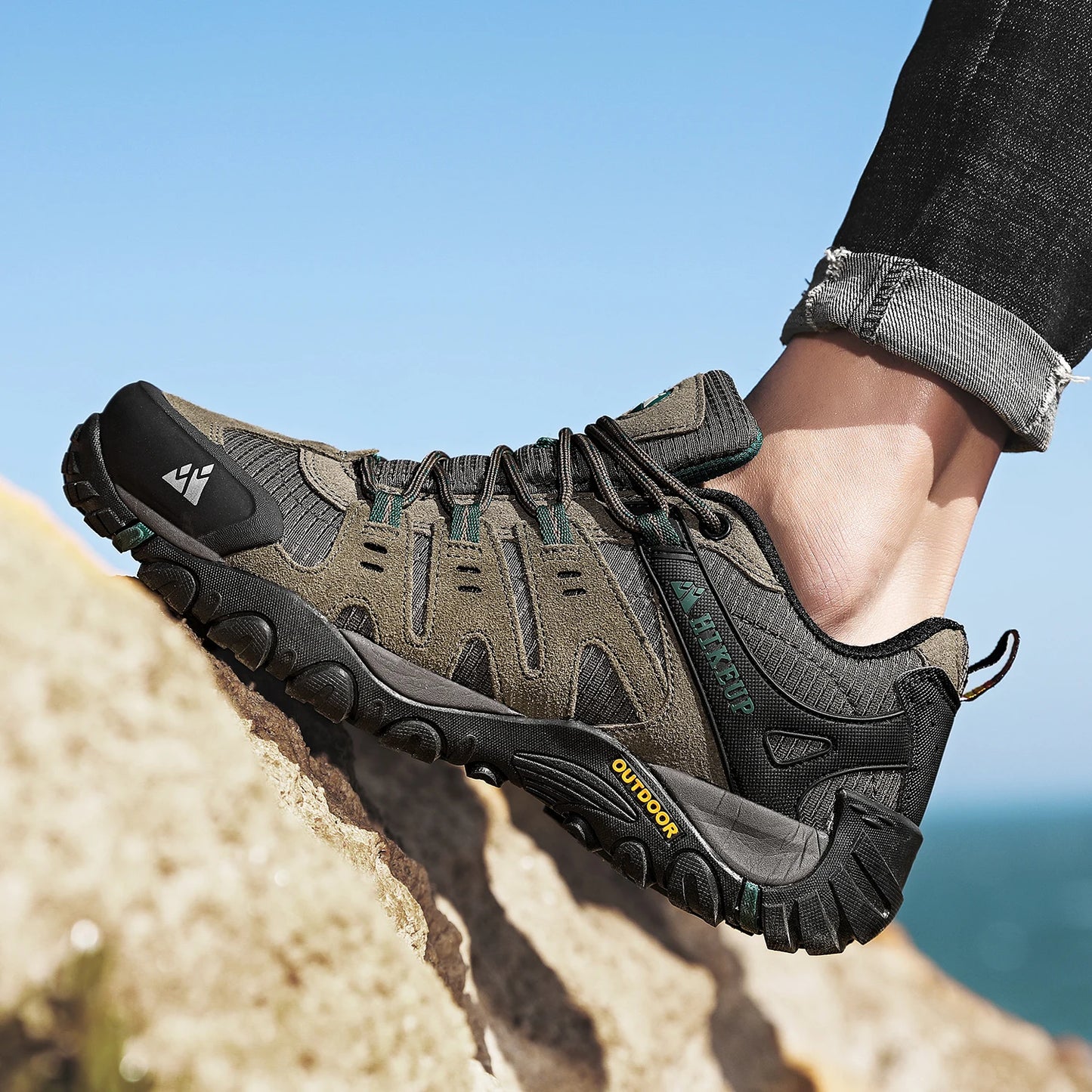 Men's mountain shoes