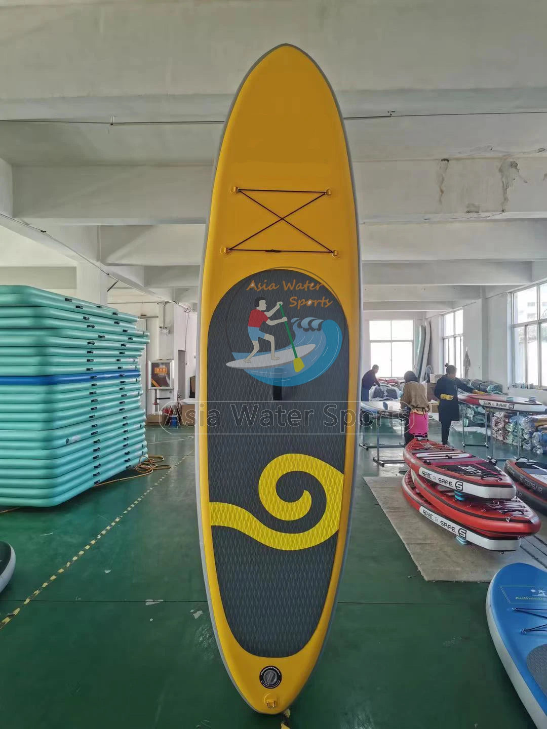 Giant Paddle Boards Inflatable surf boards standup